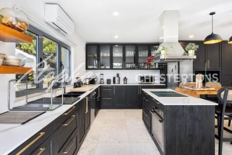 Almancil 6 Bed Villa For Sale Algarve (32)