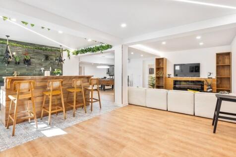 Almancil 6 Bed Villa For Sale Algarve (20)