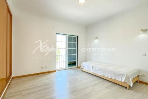Encosta das Oliveiras 4 Bed Property For Sale In Vilamoura