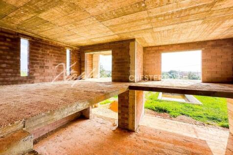 Unfinished 4 Bed Modern Villa Near Almancil For Sale (22)