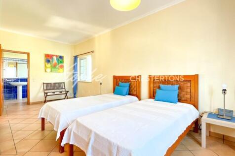 Vale Formoso 4 Bedroom Villa For Sale