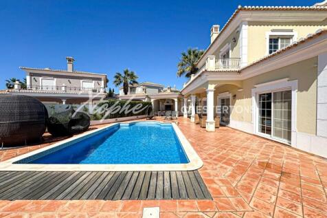 The Village 4 Bed Villa For Sale (10)