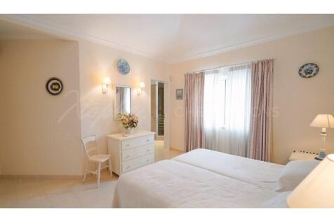 Encosta do Lago 2 Bed Apartment For Sale (2)