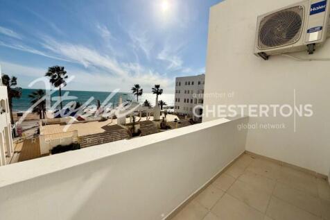 Quarteira Fully Renovated Sea View 2 Bed Apartmentt For Sale (11)