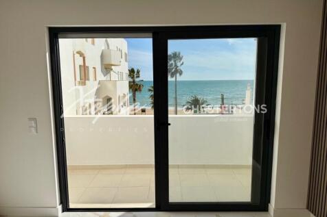 Quarteira Fully Renovated Sea View 2 Bed Apartmentt For Sale (4)