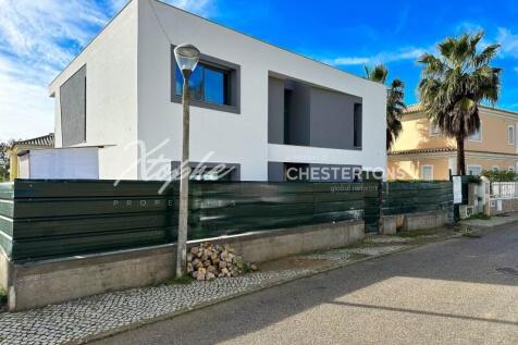 Loulé Brand New Turn-Key 4 Bed Modern Villa For Sale