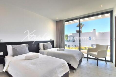 Vilamoura Luxury 4 Bed Villa for Sale