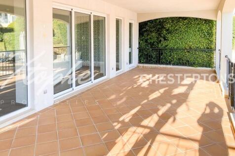 The Crest Commercial Sea View Property For Sale Almancil (9)
