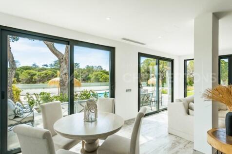 Near Vale do Lobo Fully Renovated 5 Bed Villa For Sale (20)