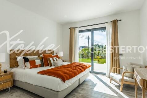 Near Vale do Lobo Fully Renovated 5 Bed Villa For Sale (2)