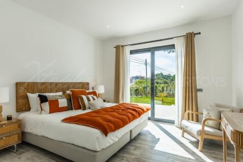 Near Vale do Lobo Fully Renovated 5 Bed Villa For Sale (2)