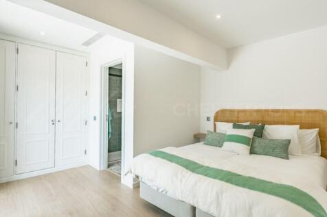 Near Vale do Lobo Fully Renovated 5 Bed Villa For Sale (22)