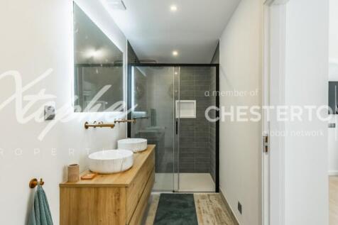 Near Vale do Lobo Fully Renovated 5 Bed Villa For Sale (25)