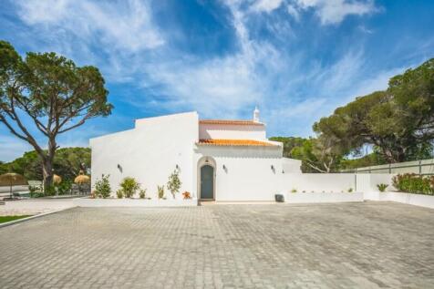 Near Vale do Lobo Fully Renovated 5 Bed Villa For Sale (9)