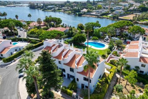 Quinta do Lago Fully Renovated 3 Bed Townhouse For Sale (1)