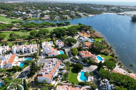 Quinta do Lago Fully Renovated 3 Bed Townhouse For Sale (14)