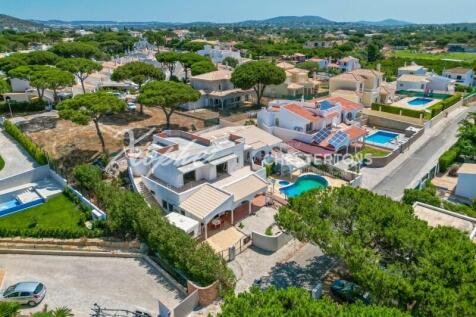 Bargain 4 Bed Detached Villa Renovation Project For Sale Nr Vila Sol (2)