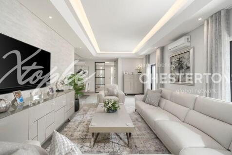 The Crest Fully Renovated 5 bed Villa For Sale (50)