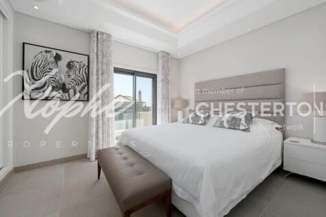 The Crest Fully Renovated 5 bed Villa For Sale (17)