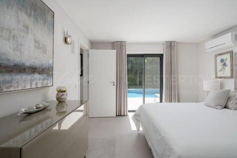 The Crest Fully Renovated 5 bed Villa For Sale (20)