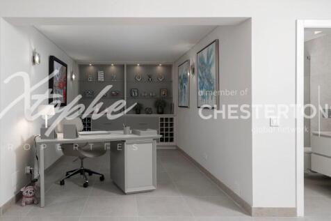 The Crest Fully Renovated 5 bed Villa For Sale (40)