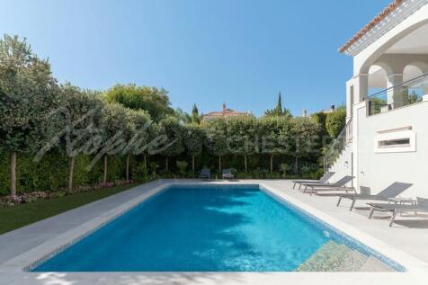 The Crest Fully Renovated 5 bed Villa For Sale (39)