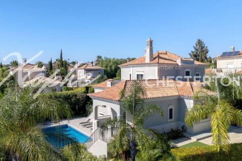 The Crest Fully Renovated 5 bed Villa For Sale (10)