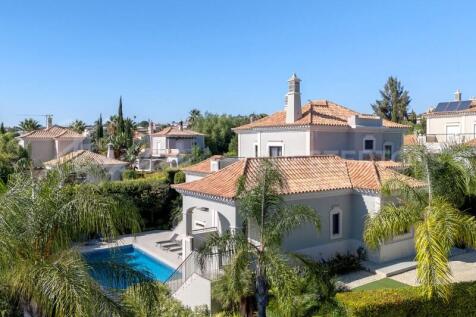 The Crest Fully Renovated 5 bed Villa For Sale (10)