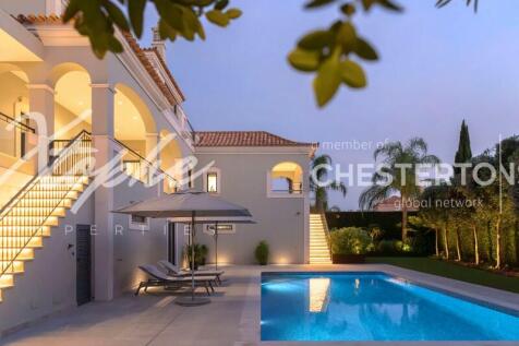 The Crest Fully Renovated 5 bed Villa For Sale (9)