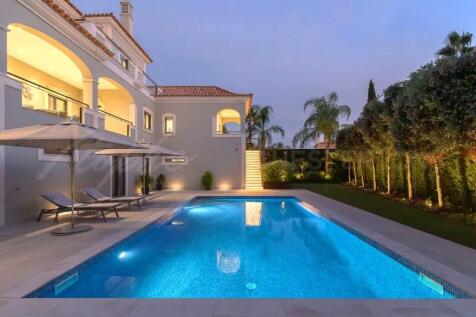 The Crest Fully Renovated 5 bed Villa For Sale (10)