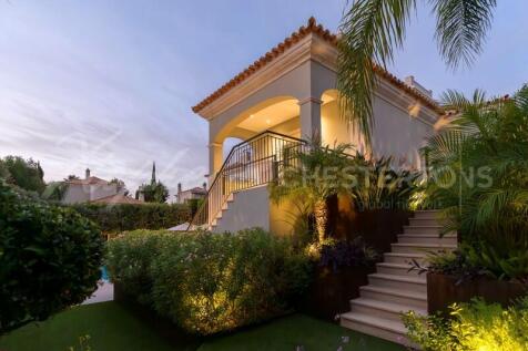 The Crest Fully Renovated 5 bed Villa For Sale (4)