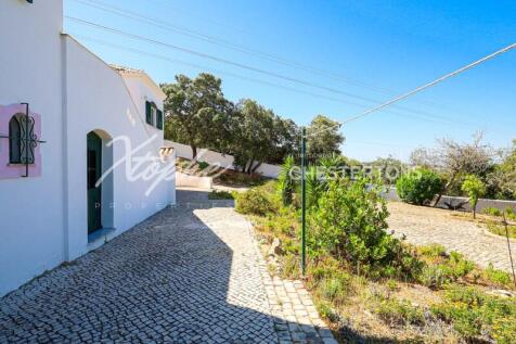 Loulé Sea View 2 Bed Villa For (26)