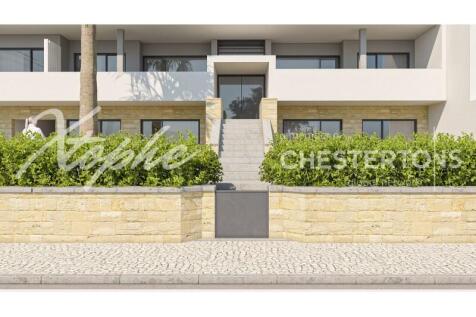 Sea View Apartment For Sale in Albufeira