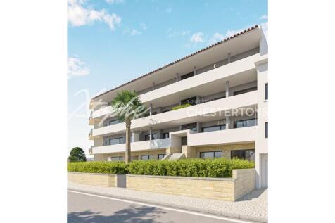 Sea View Apartment For Sale in Albufeira