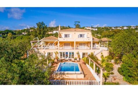 6 Bed Country Villa With Distant Sea Views For Sale In Quinta das Raposeiras (48)