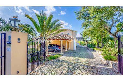 6 Bed Country Villa With Distant Sea Views For Sale In Quinta das Raposeiras (54)