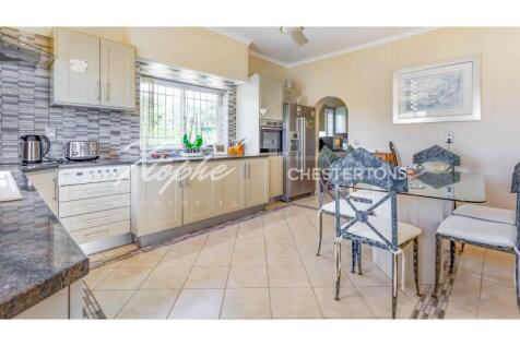 6 Bed Country Villa With Distant Sea Views For Sale In Quinta das Raposeiras (15)