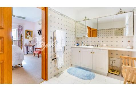 6 Bed Country Villa With Distant Sea Views For Sale In Quinta das Raposeiras (6)