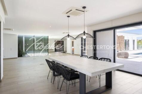 Quelfes 4 Bed Villa For Sale (21)