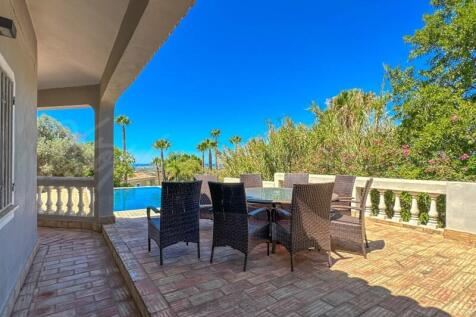 Areeiro 3 Bed Villa With Sea views For Sale (15)