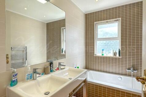 Areeiro 3 Bed Villa With Sea views For Sale (9)