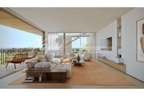 Vilamoura 2 Bed Apartment For Sale