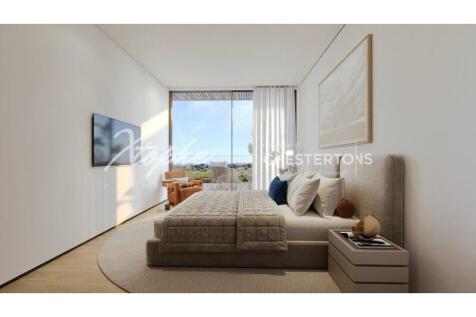 Vilamoura 2 Bed Apartment For Sale