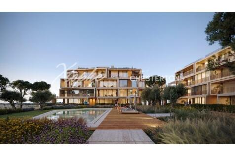 Vilamoura 2 Bed Apartment For Sale
