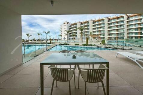 Vilamoura Sea Front 2 Bed Apartment for Sale (21)