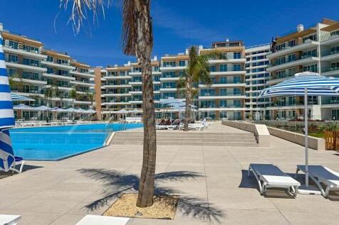 Vilamoura Sea Front 2 Bed Apartment for Sale (17)