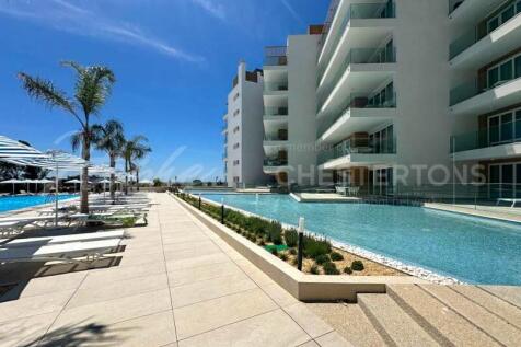 Vilamoura Sea Front 2 Bed Apartment for Sale (20)
