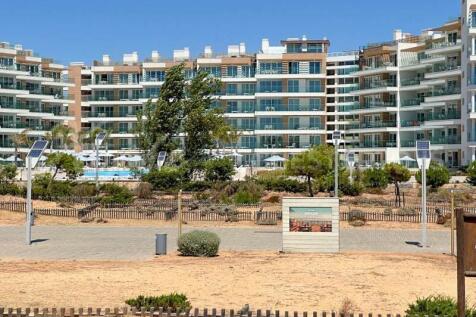 Vilamoura Sea Front 2 Bed Apartment for Sale (28)