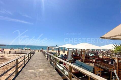 Vilamoura Sea Front 2 Bed Apartment for Sale (33)