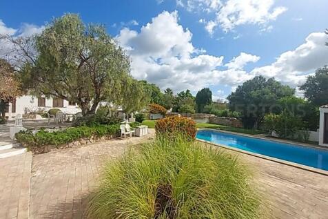 Boliqueime 4 Bed Villa For Sale (24)